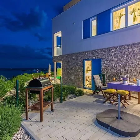 Miri Jasmine Willa Privlaka (Zadar)