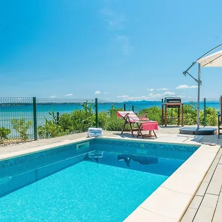 Willa Miri Jasmine Privlaka (Zadar)