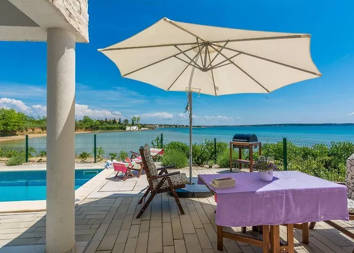 Miri Jasmine Vila Privlaka (Zadar)