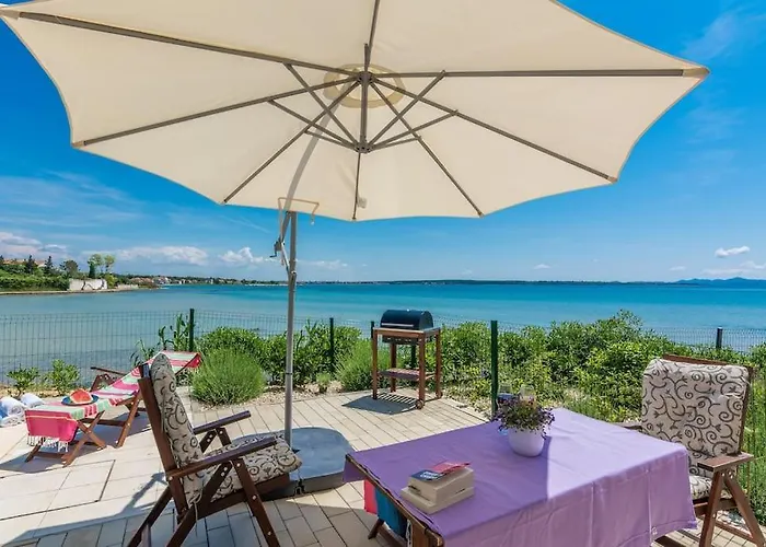 Miri Jasmine Vila Privlaka (Zadar)