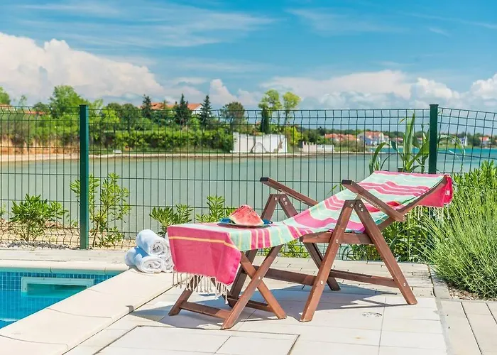 Miri Jasmine Villa *